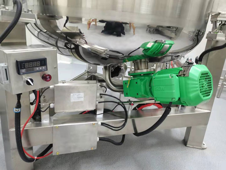 鏡片護理液生產(chǎn)線6.jpg 鏡片護理液生產(chǎn)線6.jpg